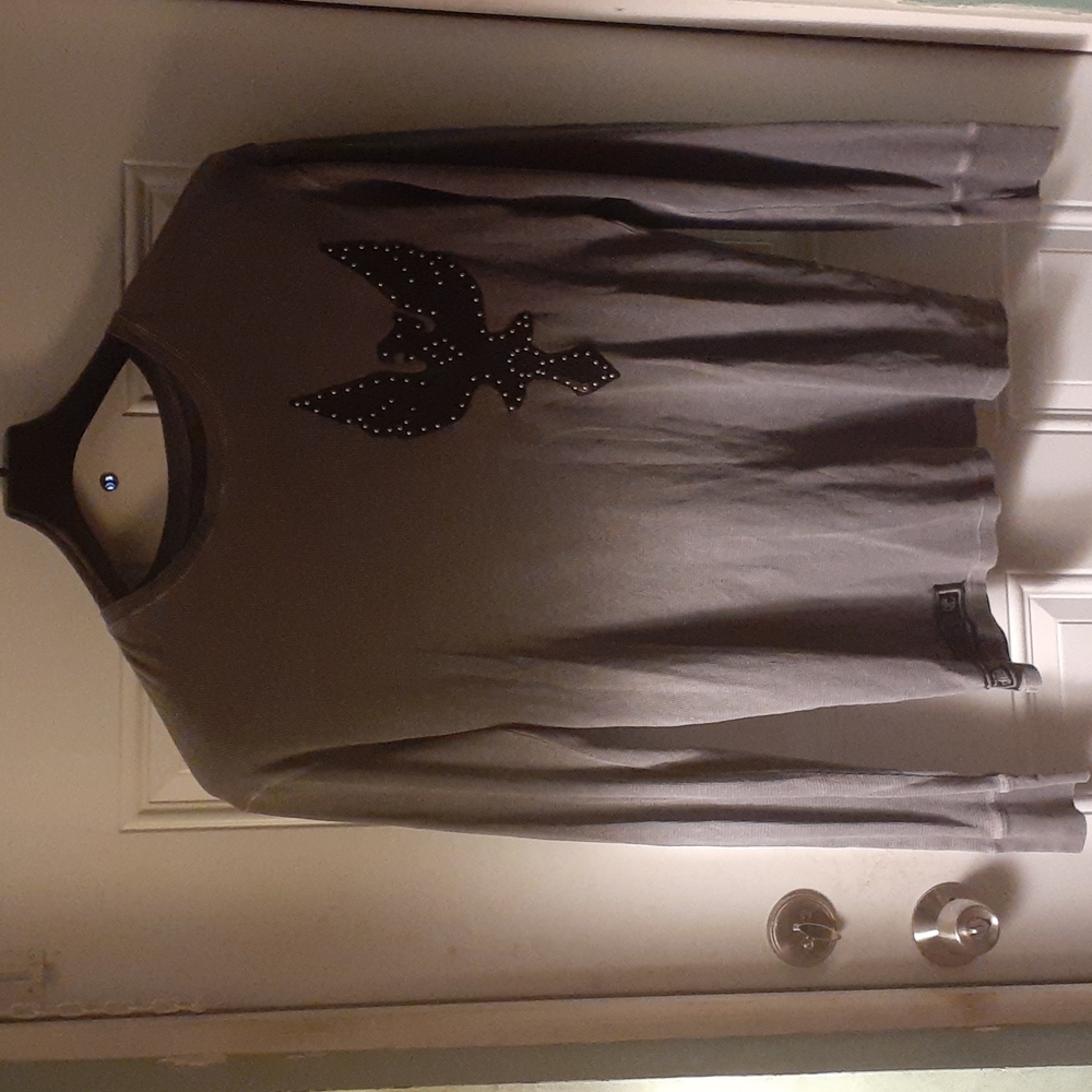 doctrine long-sleeve t-shirt